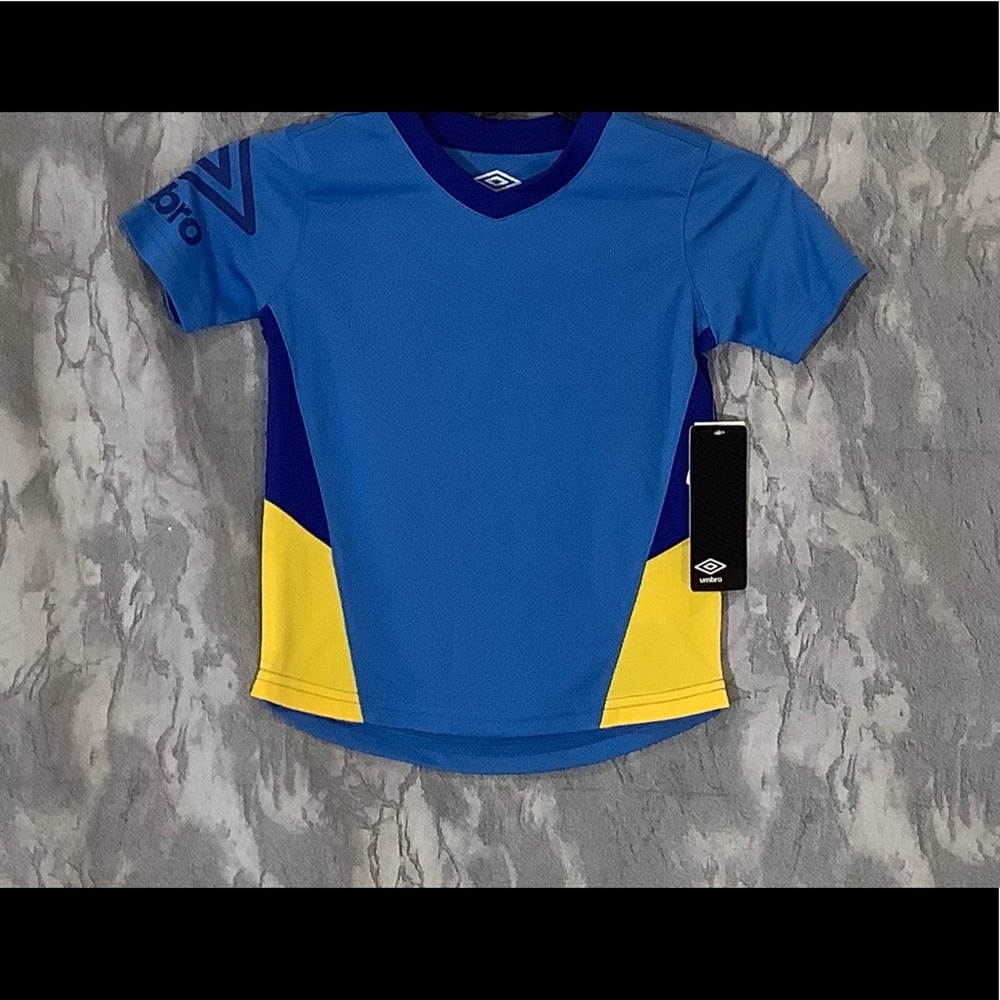 NWT Youths Size 10/12 Umbro Soccer Jersey